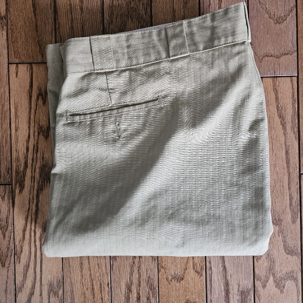 Dickies Mens Size 46 Work Shorts Loose Fit Multi-use Pocket